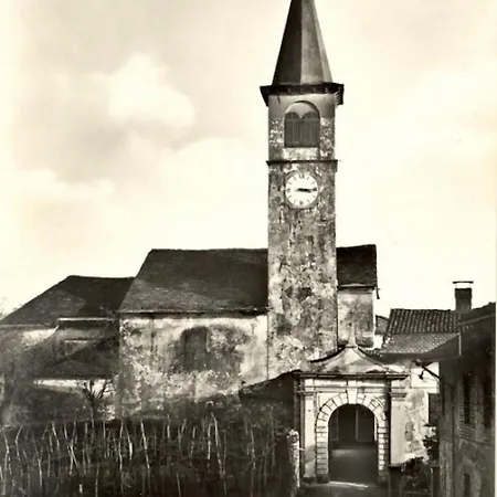 Azalea Riviera D'orta Daire Gozzano